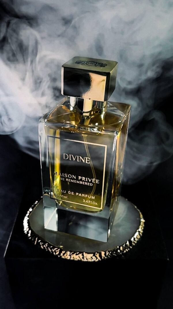 DIVINE by Maison Privée - Image 11